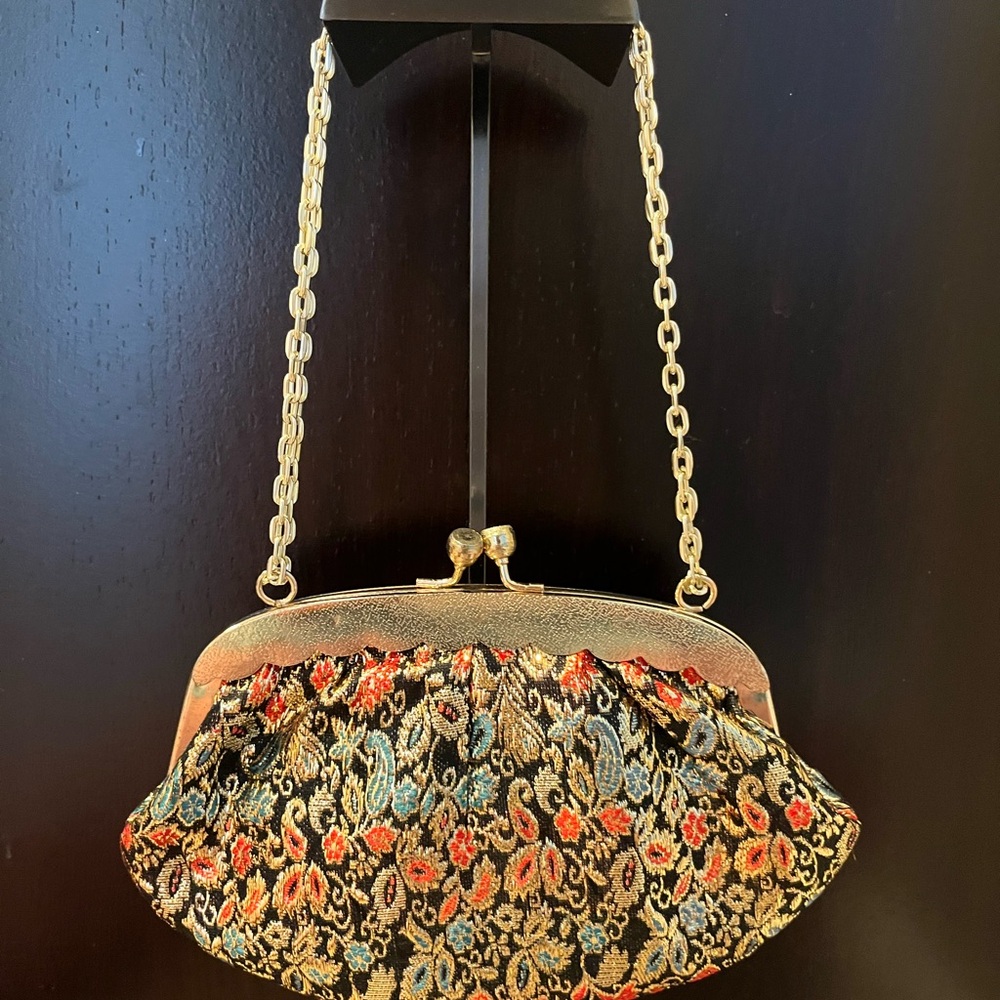 Vintage 1960’s purse made in Hong Kong
